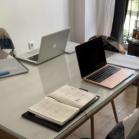 Uncibay Square By Planners